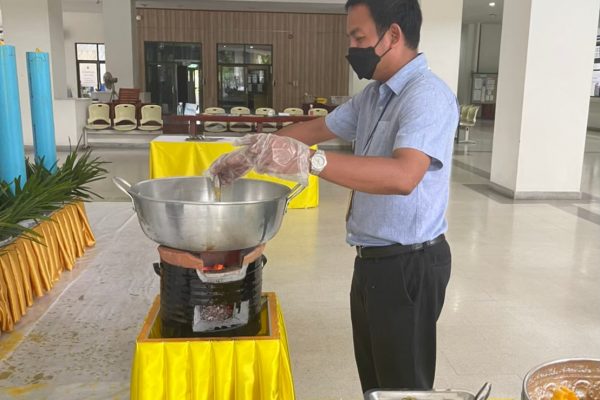 LINE_ALBUM_หล่อเทียนพรรษา 15764_220301_4