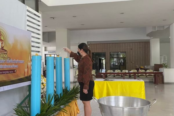 LINE_ALBUM_หล่อเทียนพรรษา 15764_220301_5